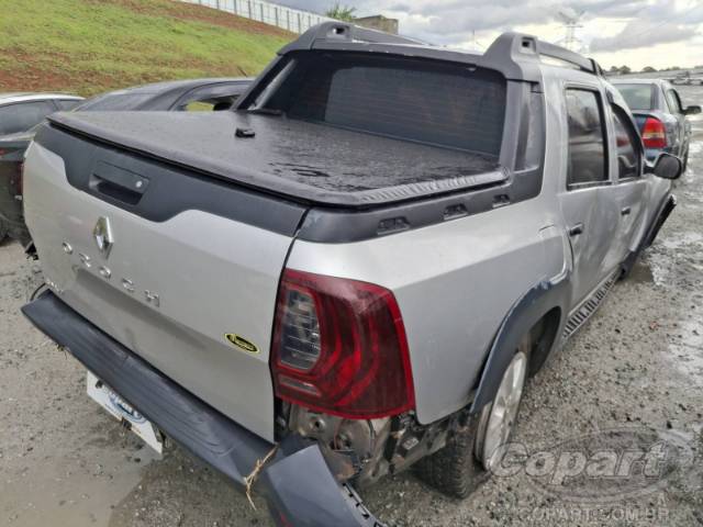 2018 RENAULT DUSTER OROCH 