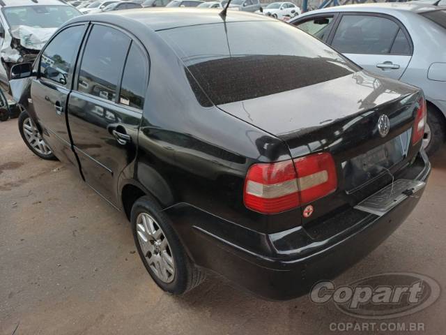 2005 VOLKSWAGEN POLO SEDAN 