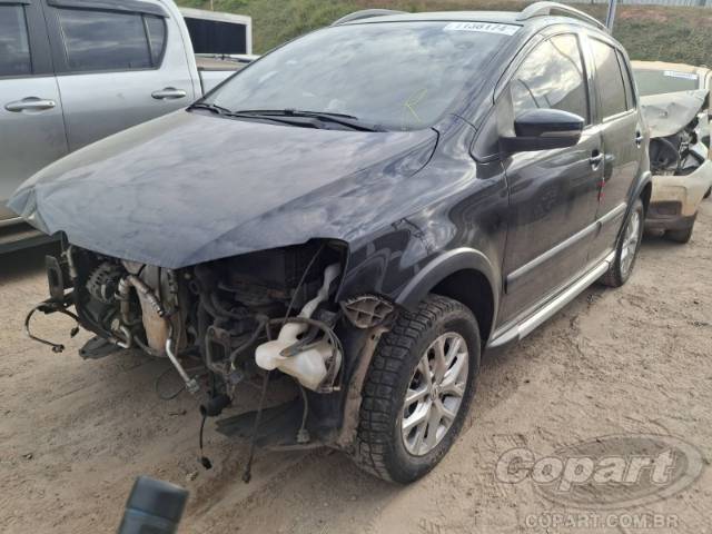 2013 VOLKSWAGEN FOX 