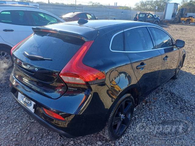 2014 VOLVO V40 
