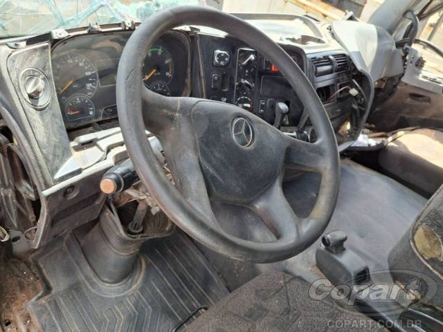 2012 MERCEDES BENZ AXOR 