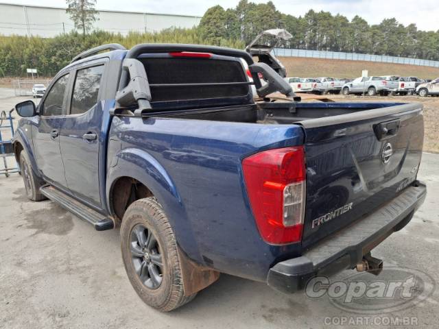 2022 NISSAN FRONTIER CD 