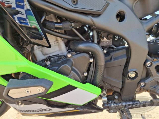 2025 KAWASAKI NINJA ZX-4R 