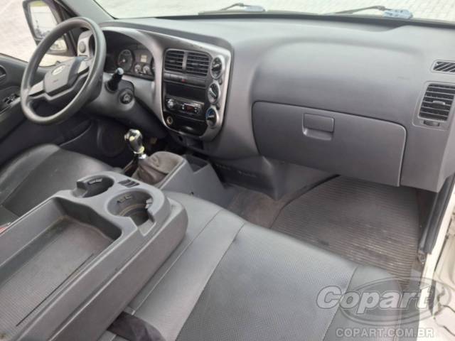 2015 KIA BONGO 