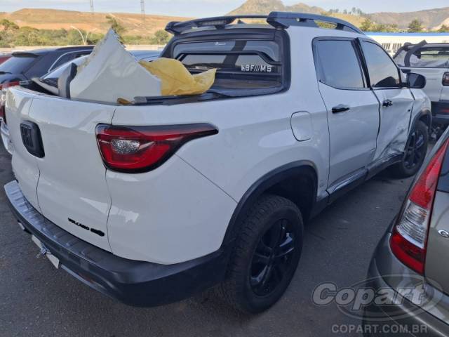 2017 FIAT TORO 