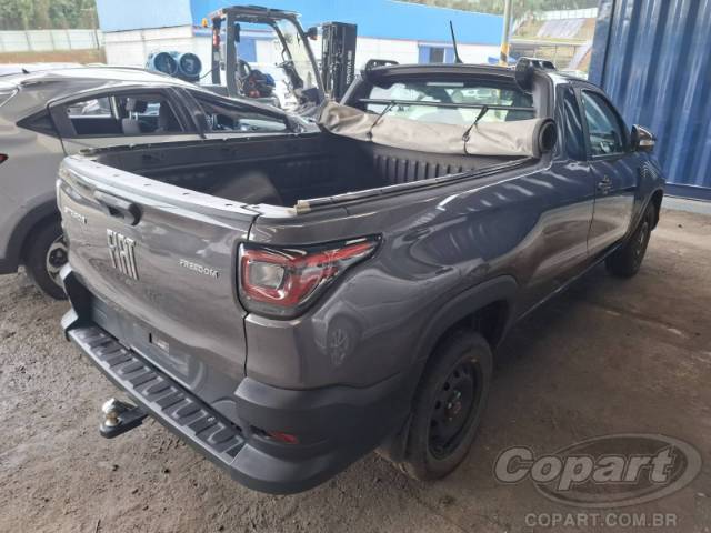 2025 FIAT STRADA 