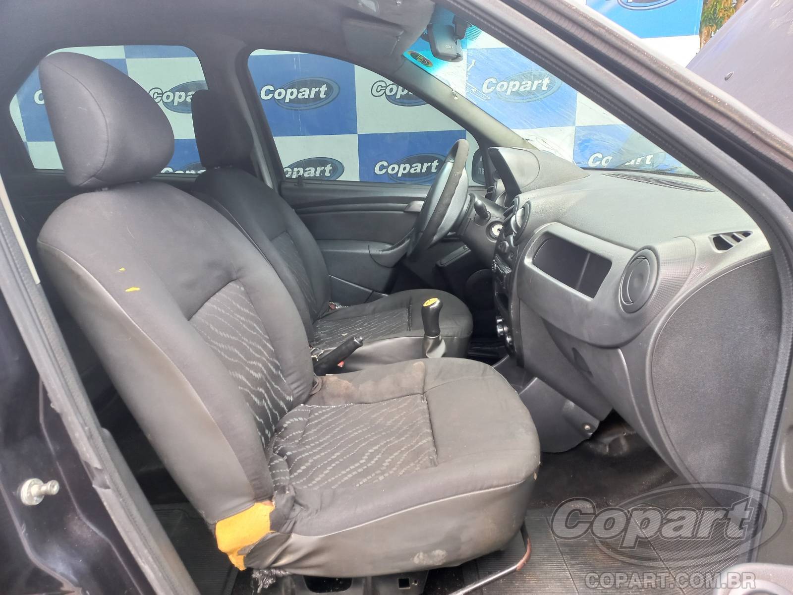 2012 RENAULT LOGAN — foto 5 de 10