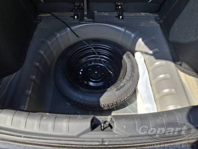 2025 NISSAN Kicks Play 