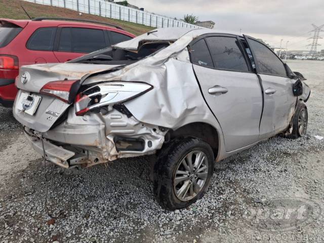 2020 TOYOTA YARIS SEDA 