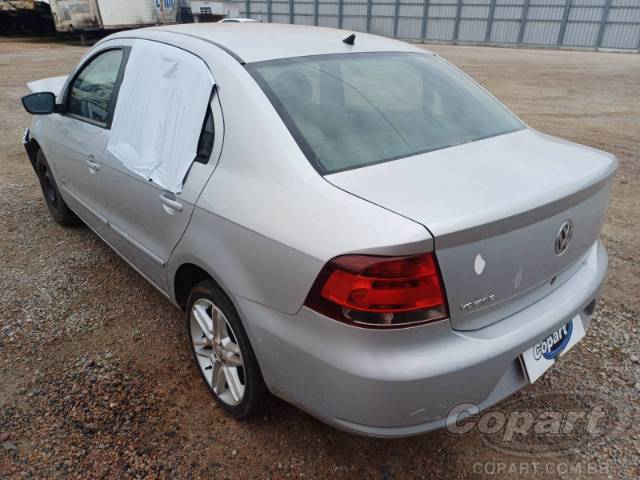 2010 VOLKSWAGEN VOYAGE 