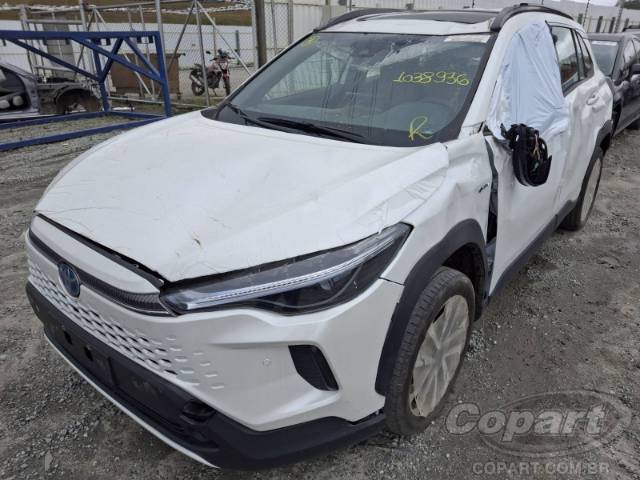 2026 TOYOTA COROLLA CROSS 