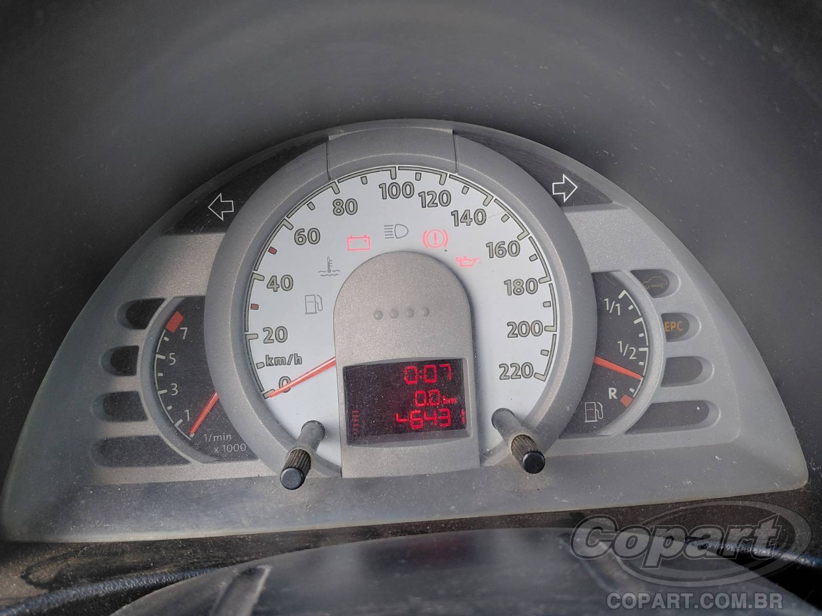 Foto 8 de 12: 2004 VOLKSWAGEN FOX