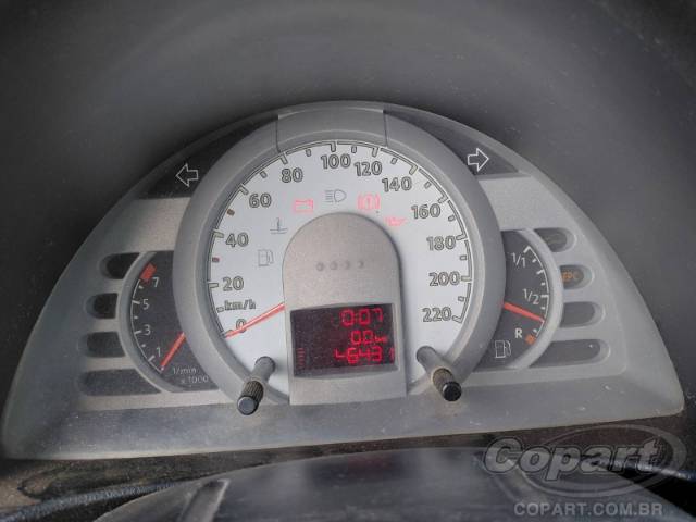 2004 VOLKSWAGEN FOX 
