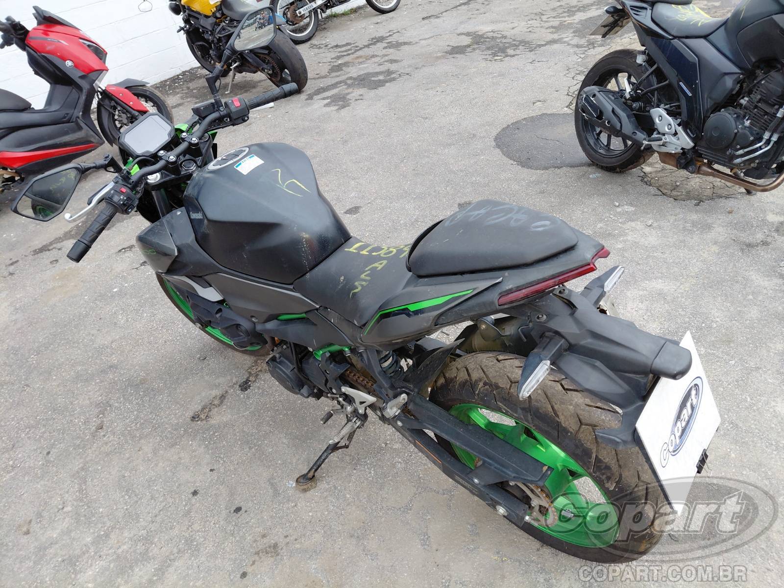 Foto 3: 2025 KAWASAKI Z500