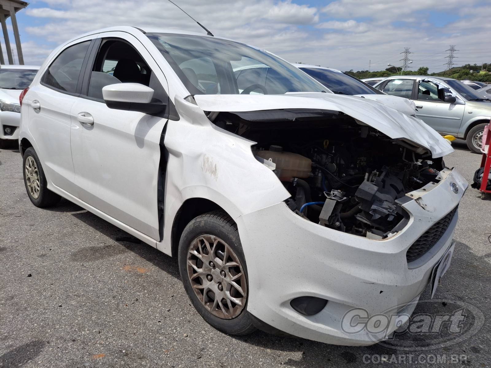 Veículo Ford Ka FORD KA SE 1.0 12V TiVCT 2015 Colisão Média Monta 2015 em leilão