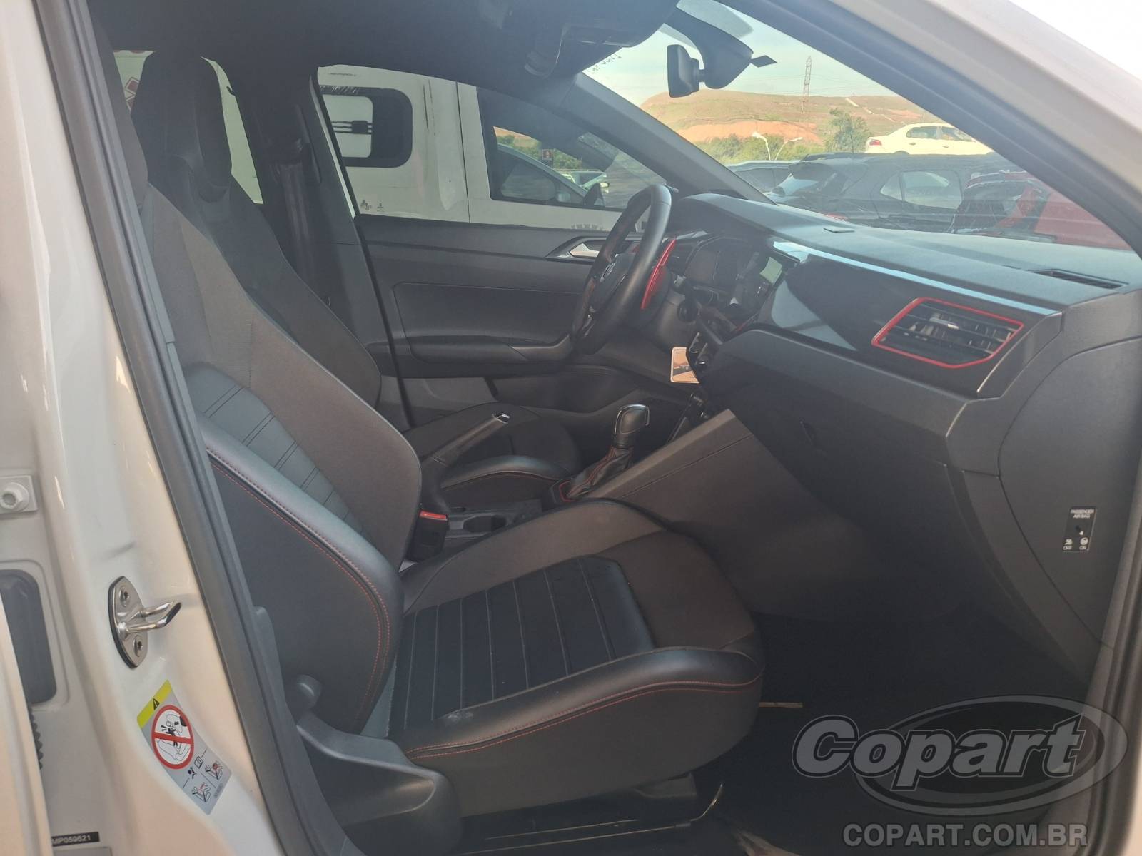 2021 VOLKSWAGEN POLO — foto 5 de 11