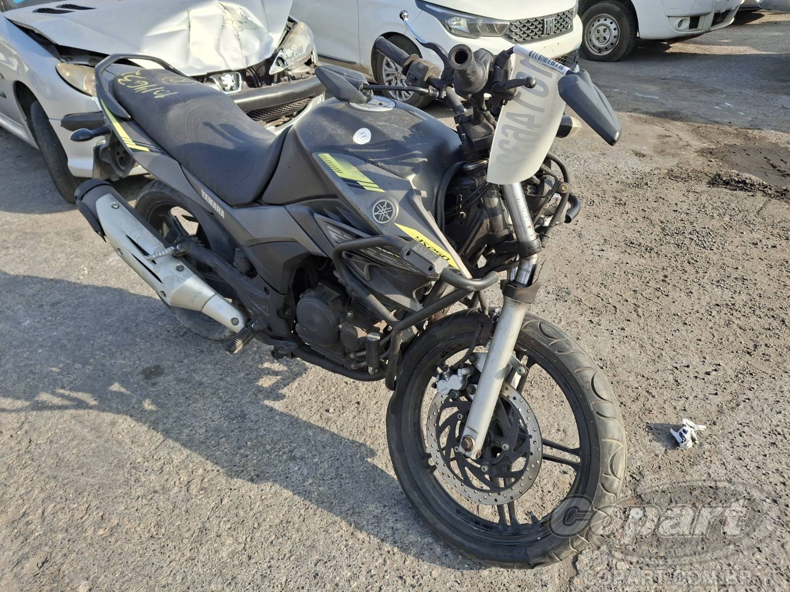 Veículo YAMAHA Fazer Yamaha Fazer 250 BlueFlex 2016 2016 em leilão