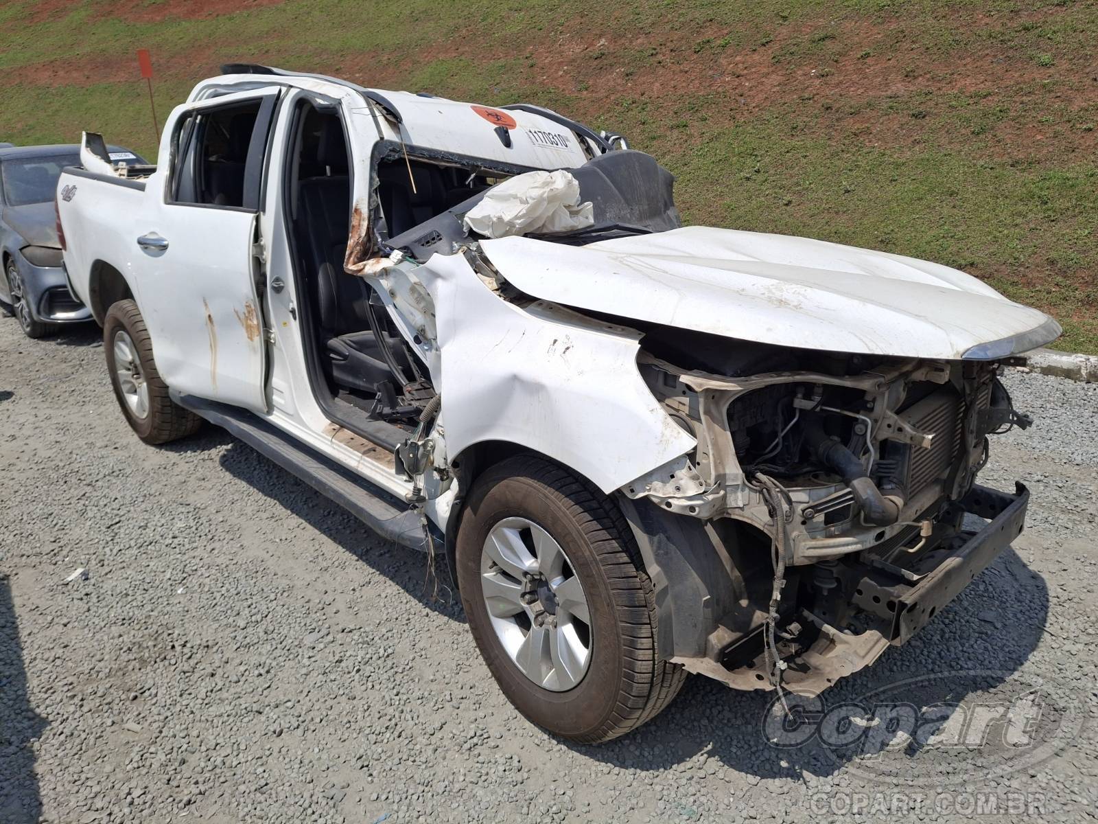 2017 TOYOTA HILUX CD — leilão em Itaquaquecetuba/SP