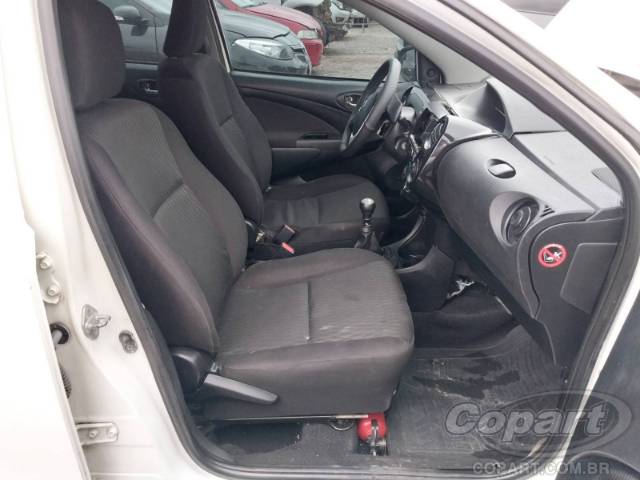 2017 TOYOTA ETIOS SEDA 