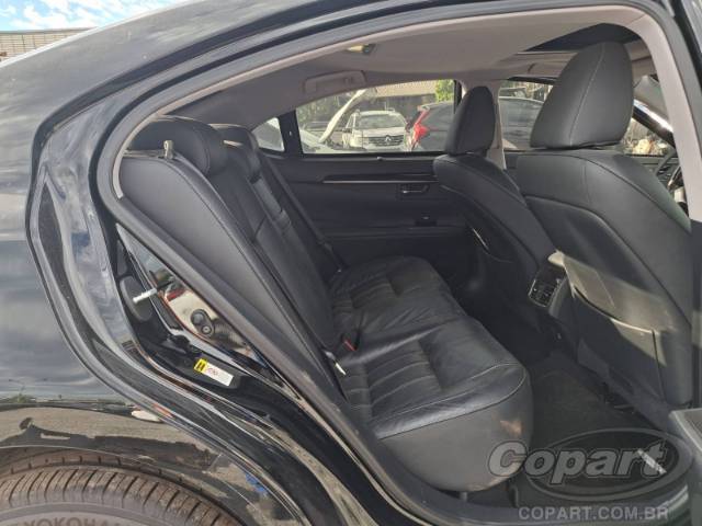 2018 LEXUS ES 