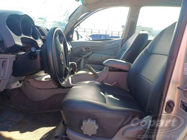 2006 TOYOTA HILUX CD 