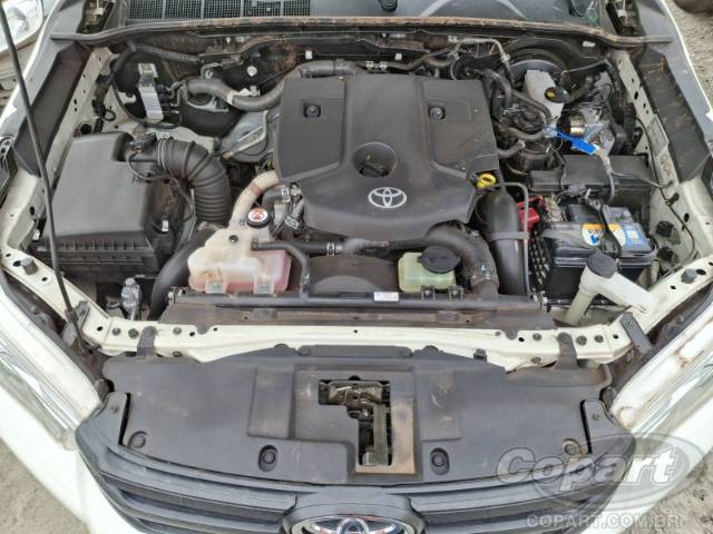 2019 TOYOTA HILUX CD 