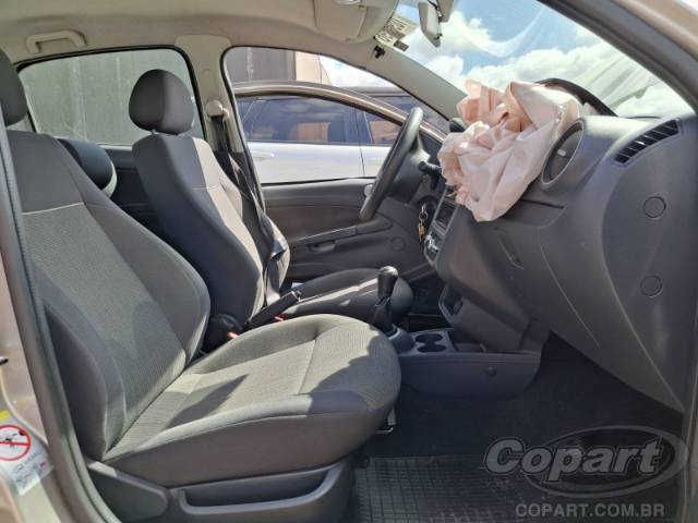 2013 VOLKSWAGEN VOYAGE 