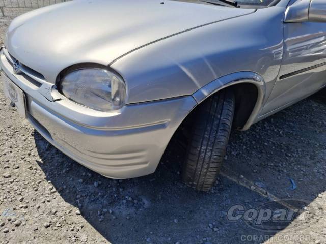 1999 CHEVROLET CORSA SEDAN 