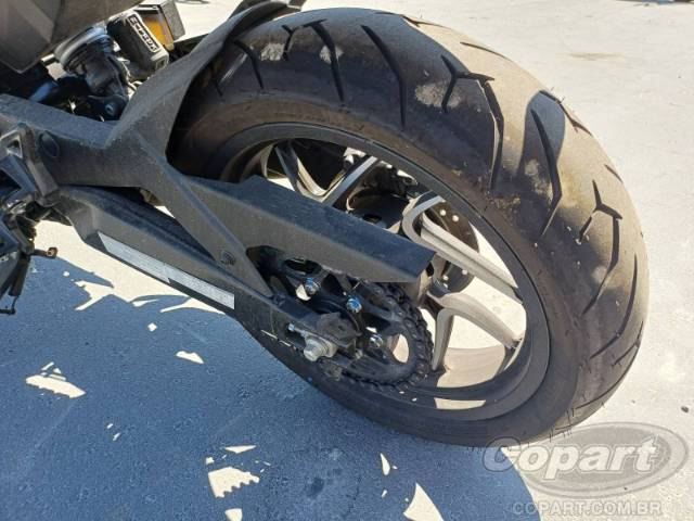 2025 BAJAJ DOMINAR 