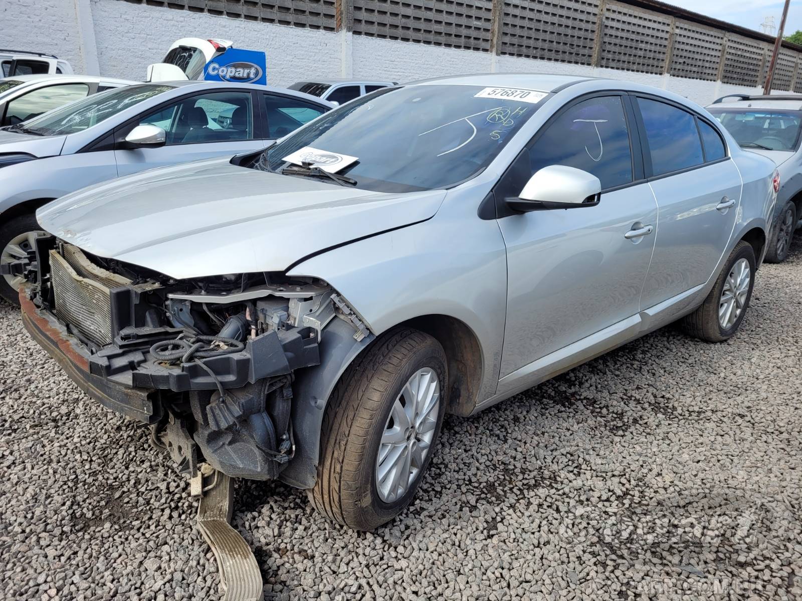 Foto 2: 2016 RENAULT FLUENCE