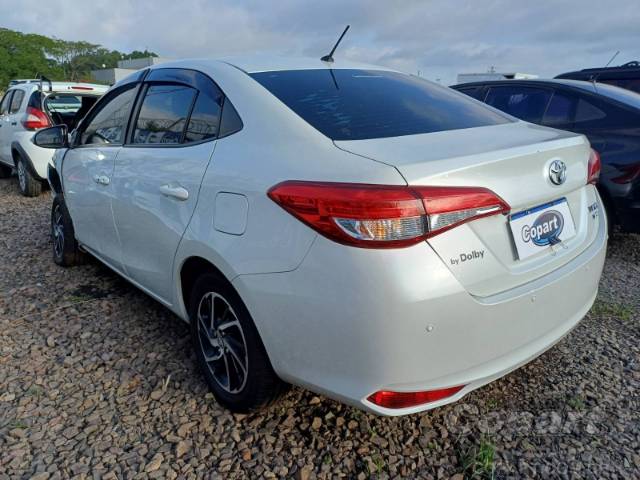 2023 TOYOTA YARIS SEDA 