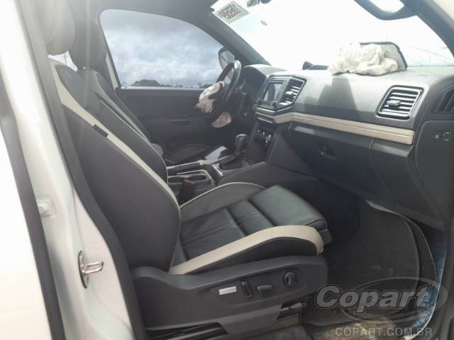 2025 VOLKSWAGEN AMAROK 