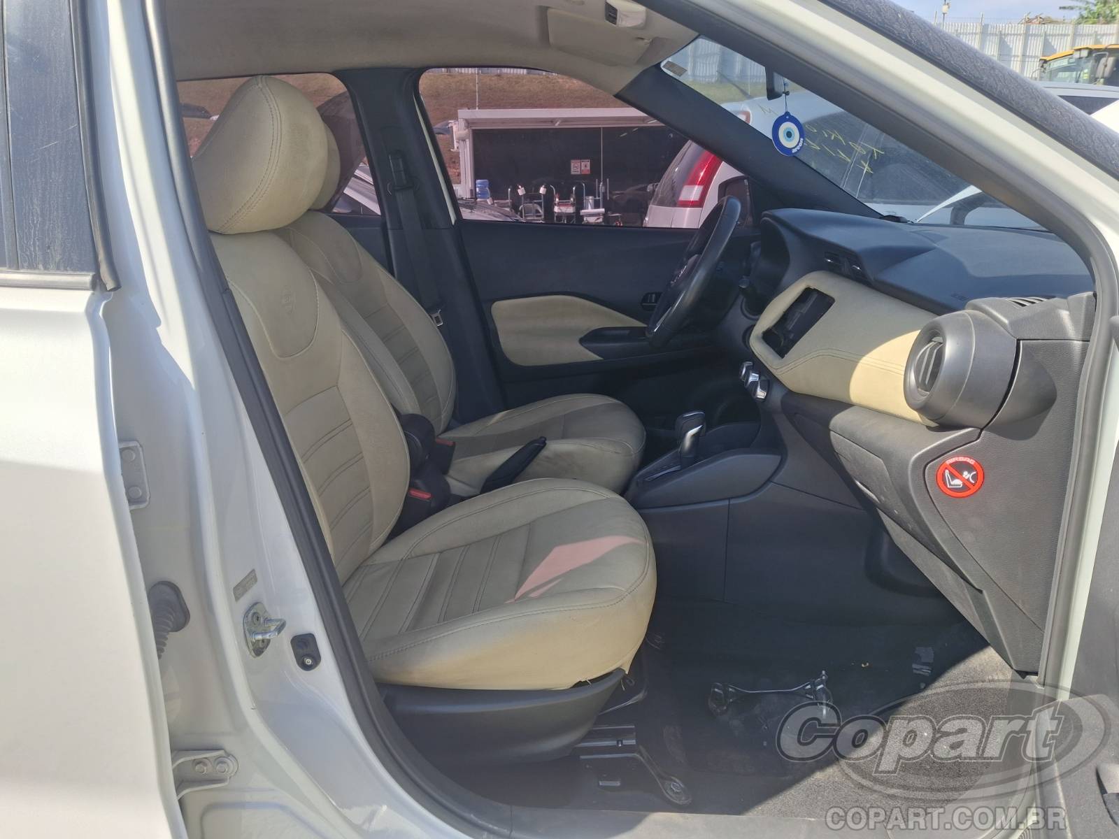 Foto 5: 2020 NISSAN KICKS