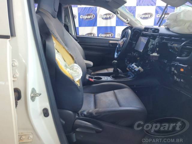 2025 TOYOTA HILUX CD 