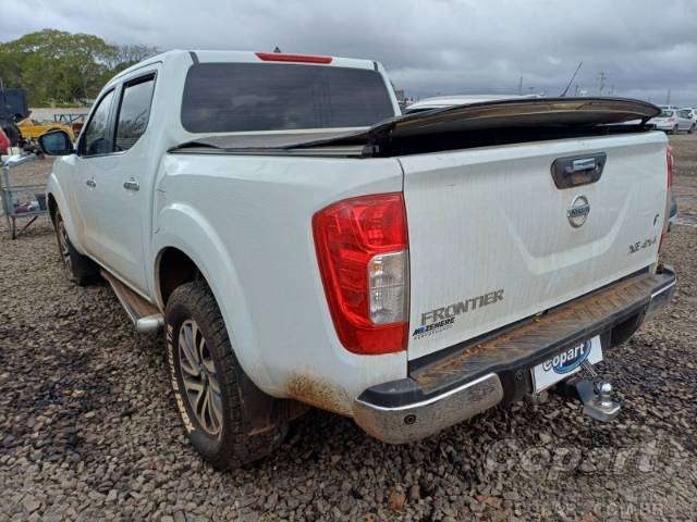 2021 NISSAN FRONTIER CD 