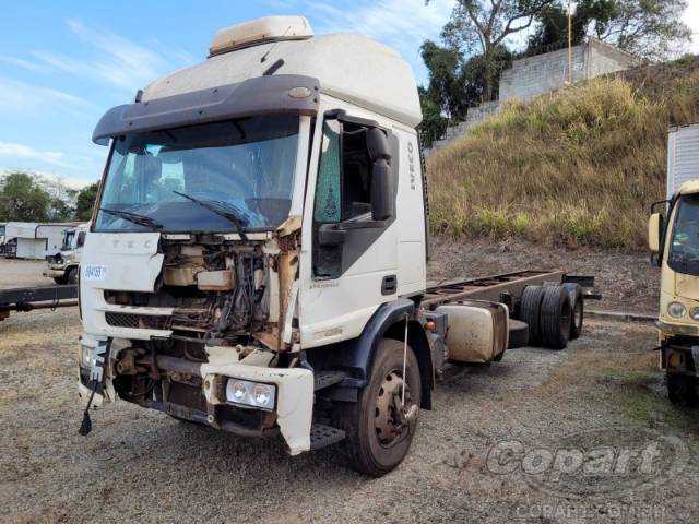 2014 IVECO TECTOR 