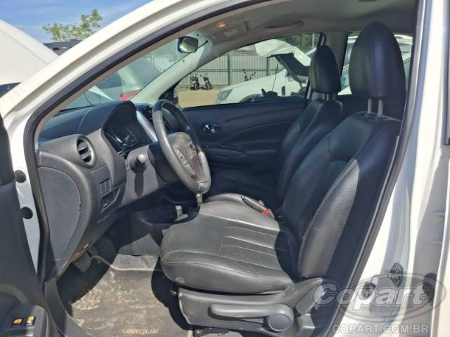 2017 NISSAN VERSA 