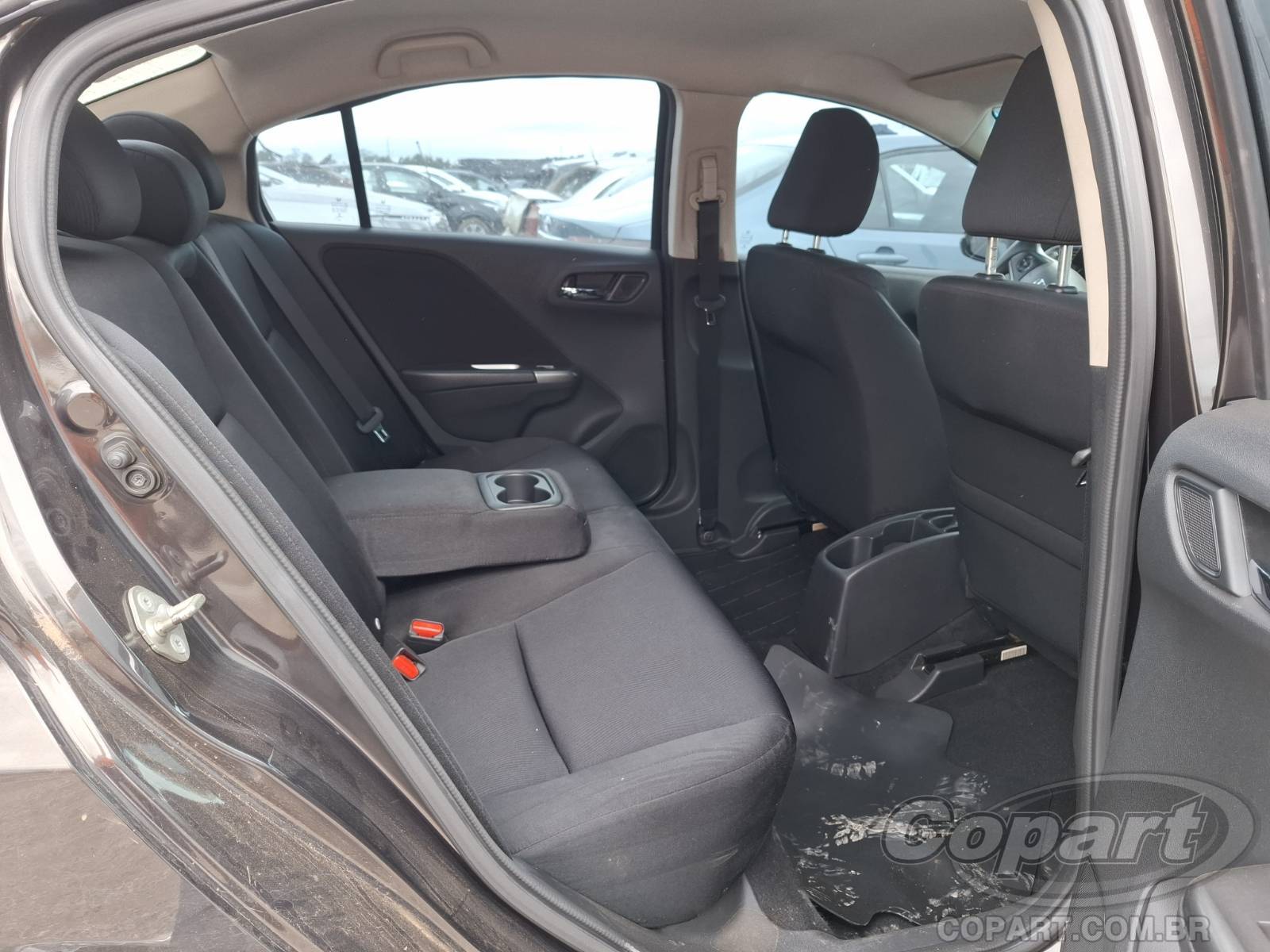 Foto 6 de 11: 2015 HONDA CITY