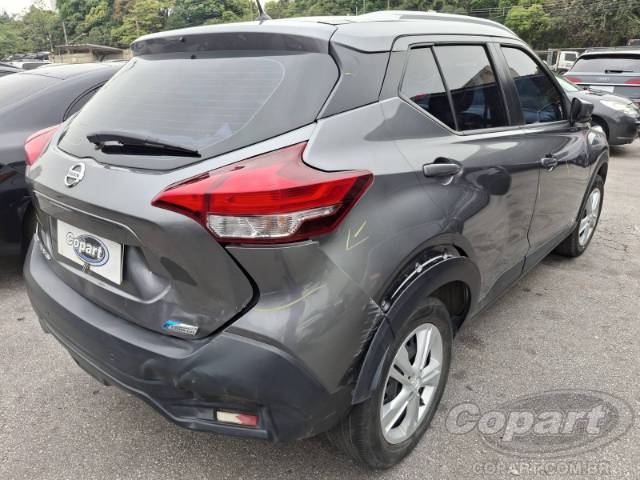 2018 NISSAN KICKS 