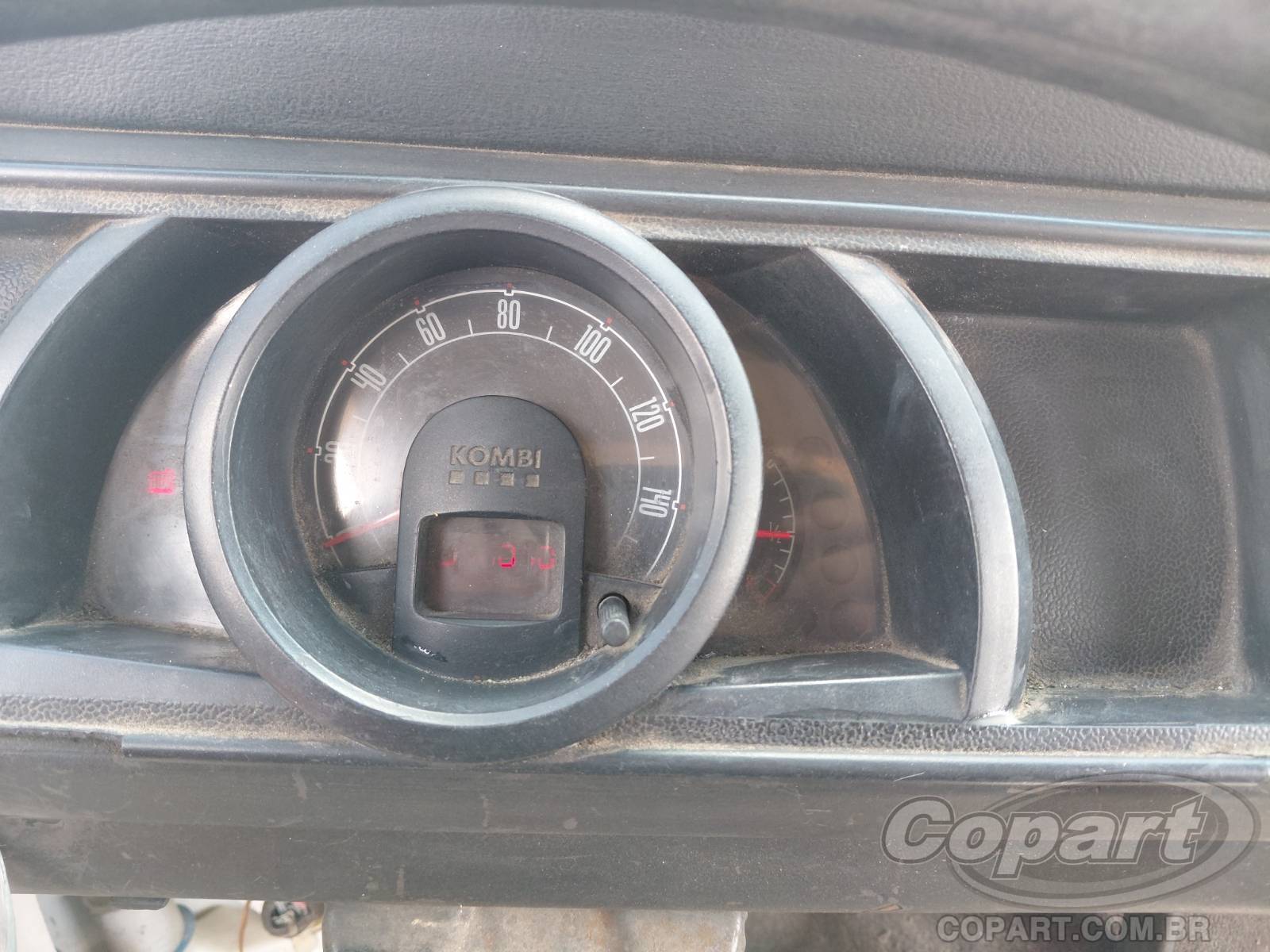 2011 VOLKSWAGEN KOMBI — foto 8 de 12