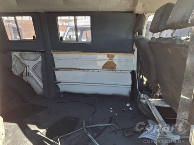 2009 VOLKSWAGEN KOMBI FURGAO 