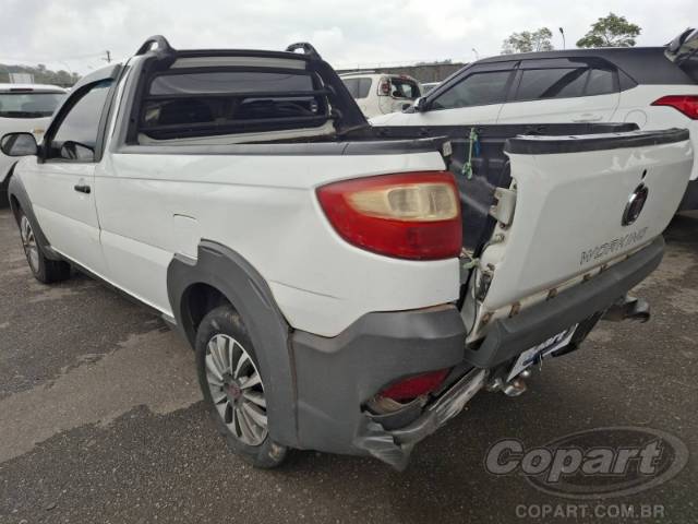 2015 FIAT STRADA 