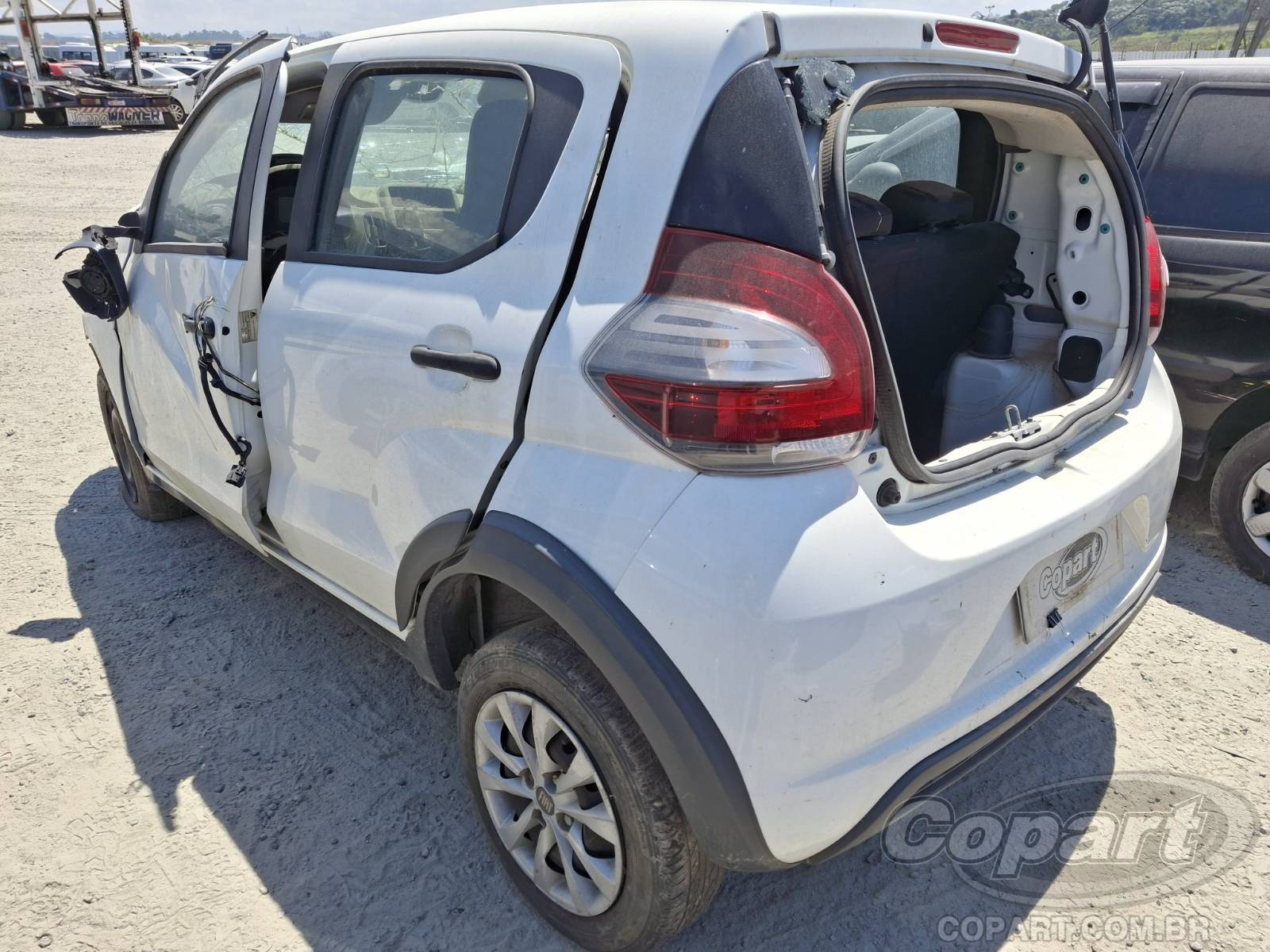 Foto 3: 2023 FIAT MOBI