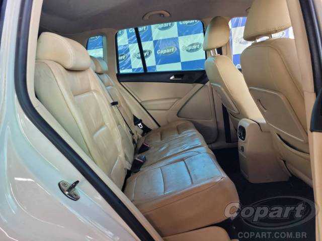 2011 VOLKSWAGEN TIGUAN 