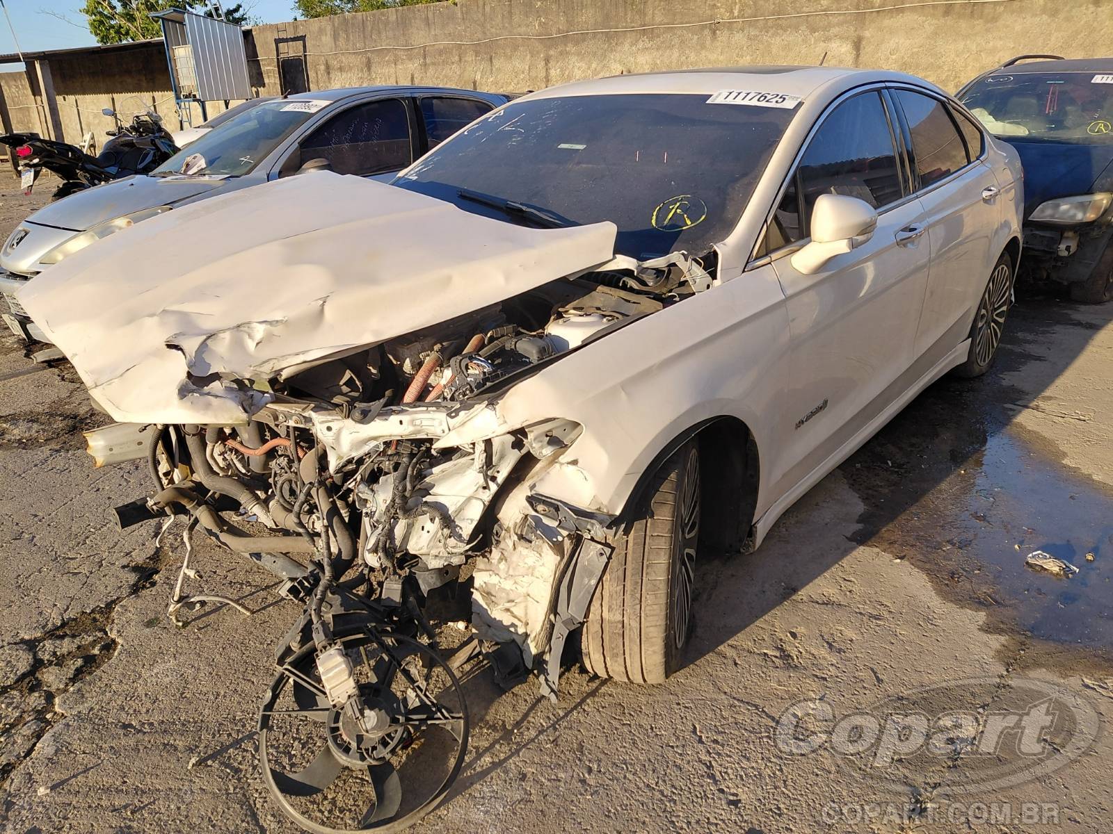 Foto 2: 2017 FORD FUSION