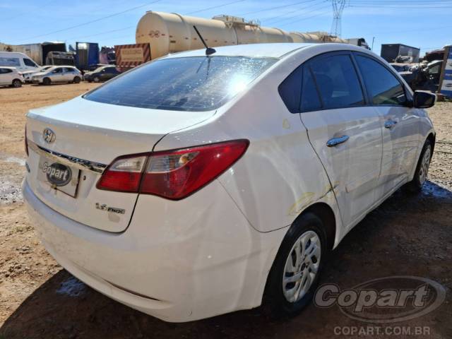 2014 HYUNDAI HB20S 