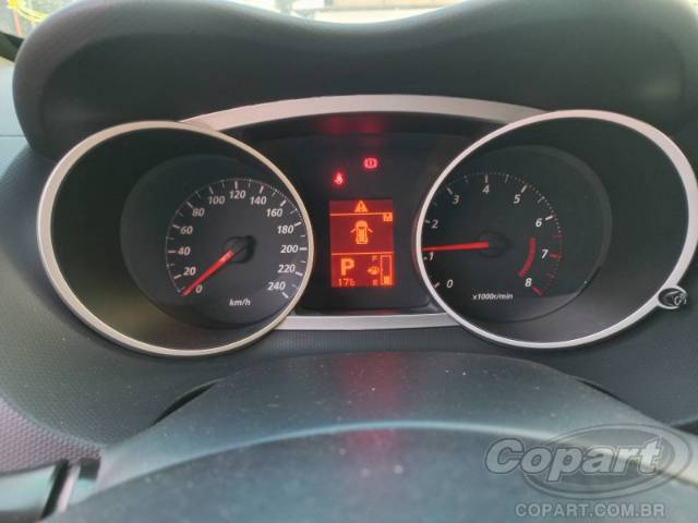 2011 MITSUBISHI OUTLANDER 