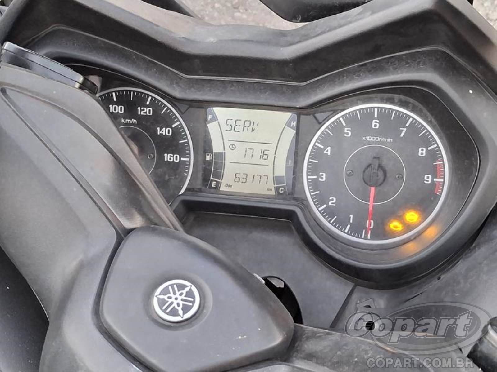 2024 YAMAHA XMAX — foto 9 de 10