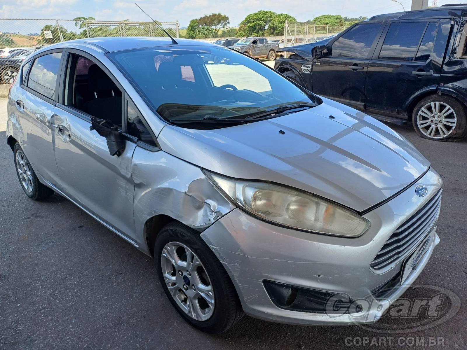Veículo Ford Fiesta Ford Fiesta SE 1.5 16V Sigma 2014 Colisão Pequena Monta 2014 em leilão