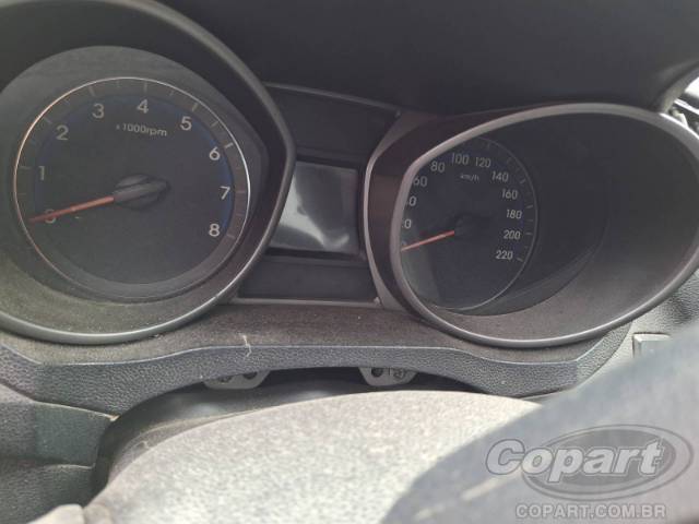 2015 HYUNDAI HB20 